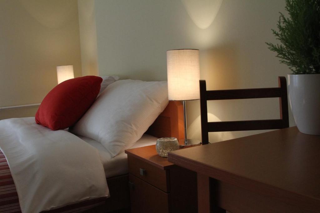 Rooms Villa Aria Sesvete Bagian luar foto