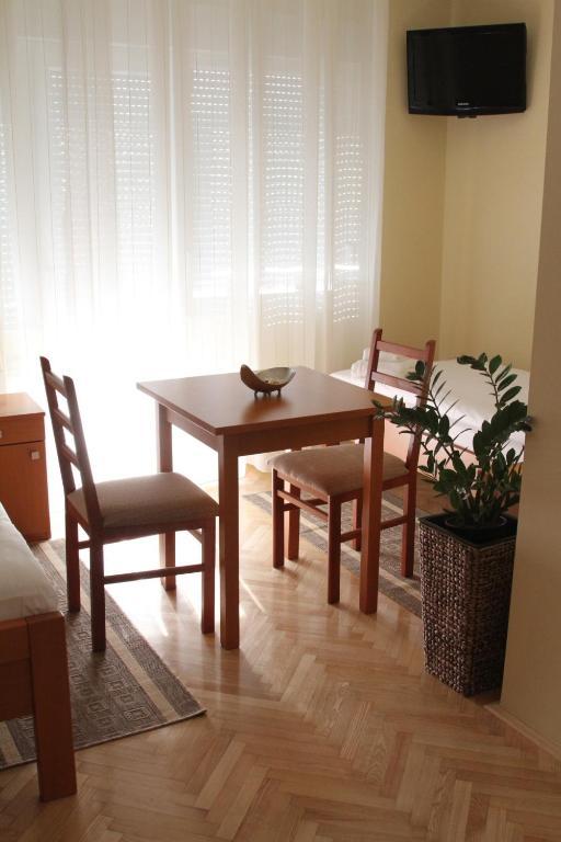 Rooms Villa Aria Sesvete Bagian luar foto