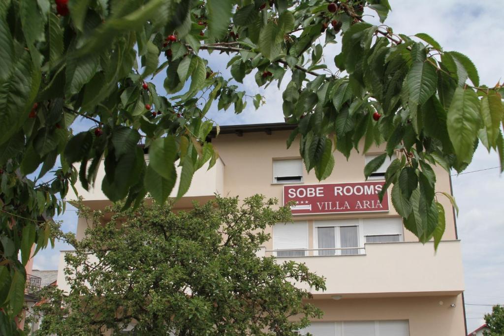 Rooms Villa Aria Sesvete Bagian luar foto