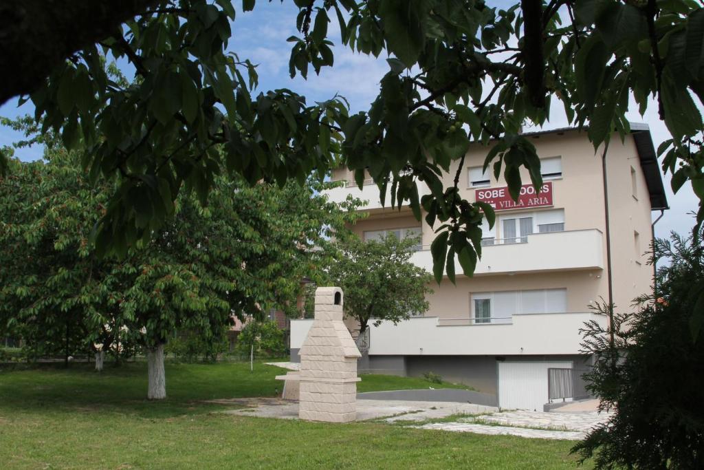 Rooms Villa Aria Sesvete Bagian luar foto